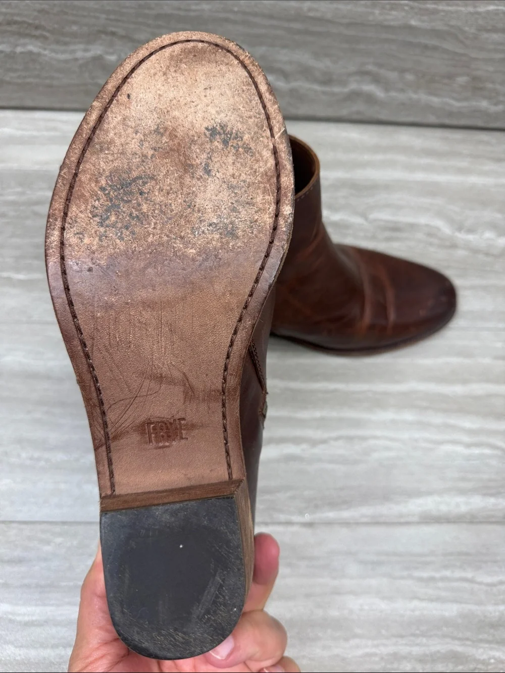 Frye Alton Chelsea Stacked Heel Brown Leather Ankle Booties Womens Size 9